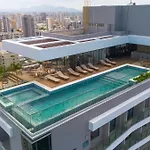 Apartamento Flat Com Rooftop A 5 Min Da Da Beira Mar *